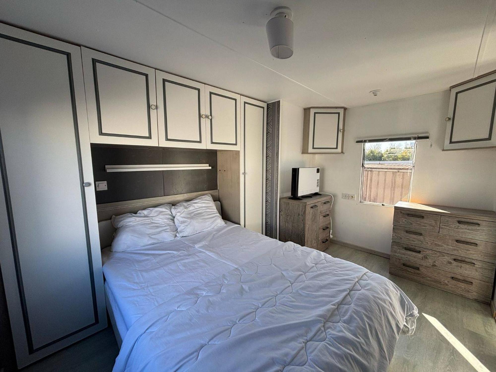 Mobile Home Au Camping New Vennepark Harendijk ภายนอก รูปภาพ